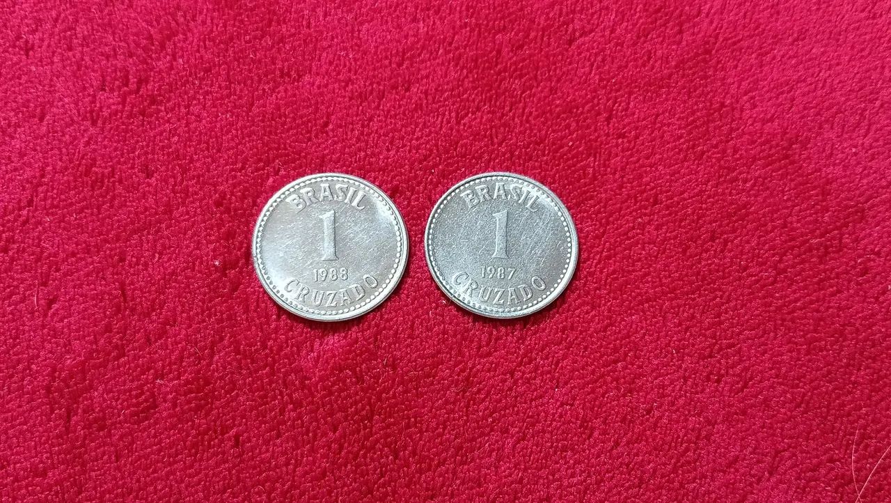 Kit 2 moedas antigas de 1 cruzado de 1987 e 1988