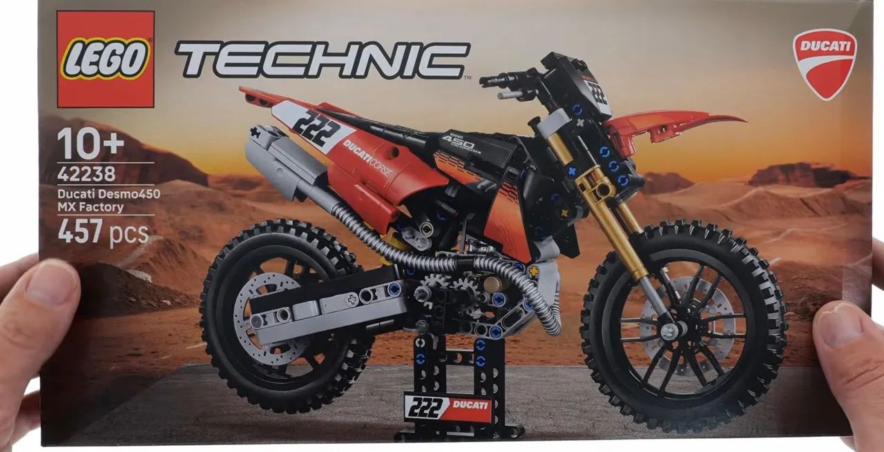 Lego technic 42238 Ducati motocross 457 peças novo e lacrado