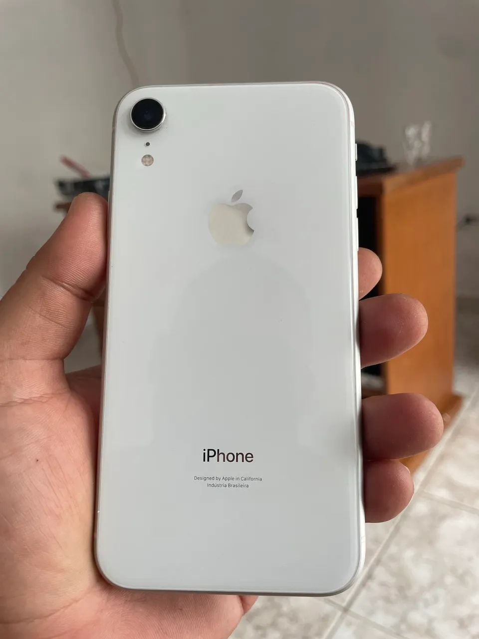 iPhone XR - Branco 64gb - Face ID On - Celulares e Smartphones
