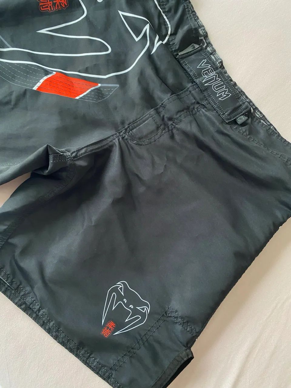 SHORT VENUM  - Foto 3