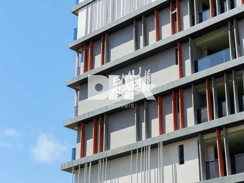 Flat : / Residencial / Ponta de Campina