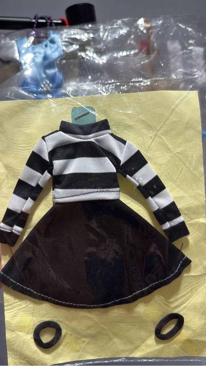 Lote Kit de Roupas de Bonecas Barbie  - Foto 2
