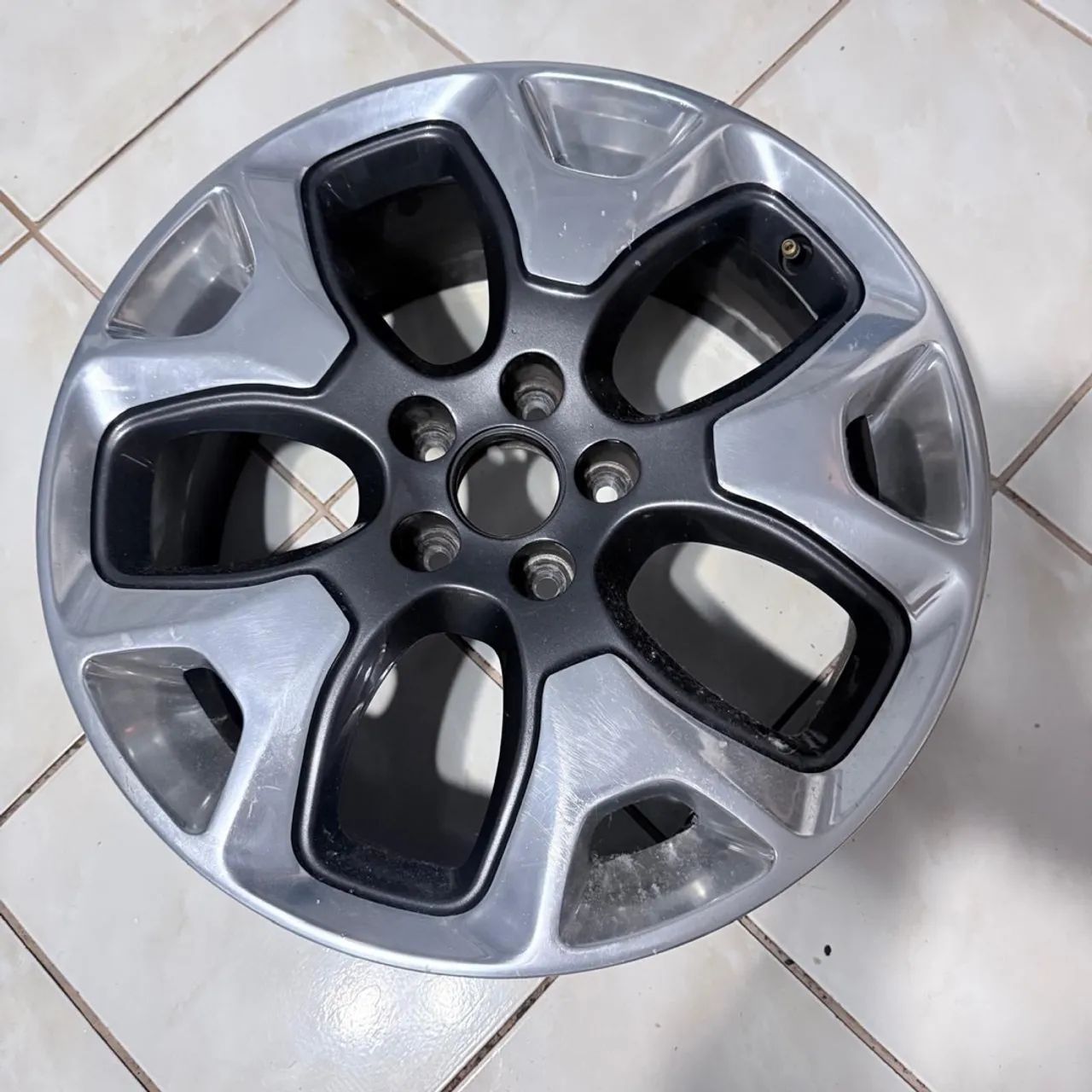 Vendo aro Jeep Compass 2019 - Foto 2