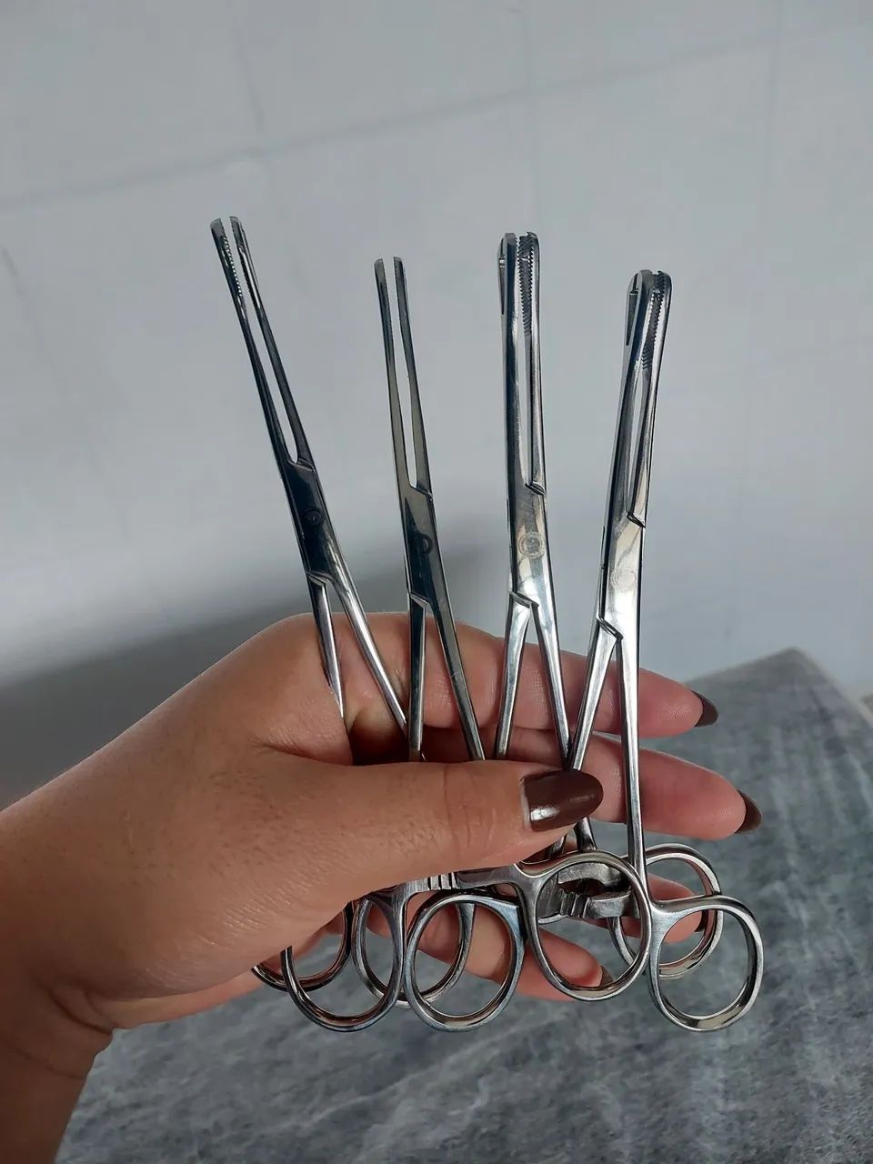 Pinças body piercing 