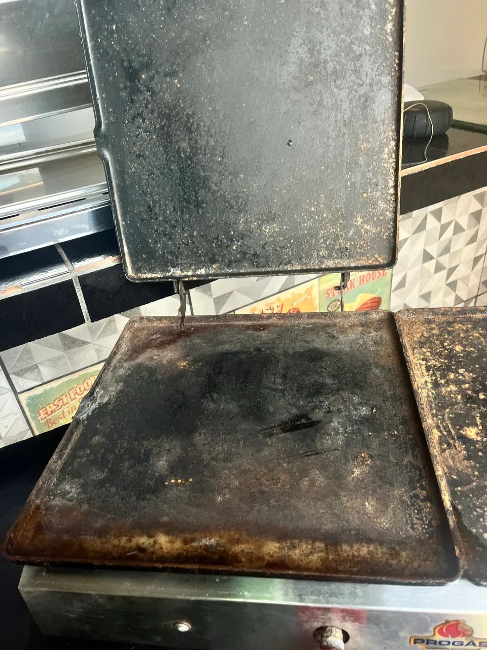 Chapa para hambúrguer à gás  - Foto 3
