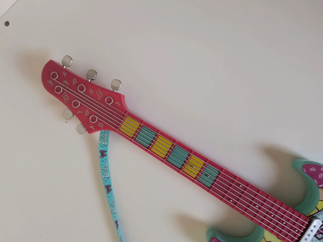 Guitarra da Barbie Brinquedo - Foto 3