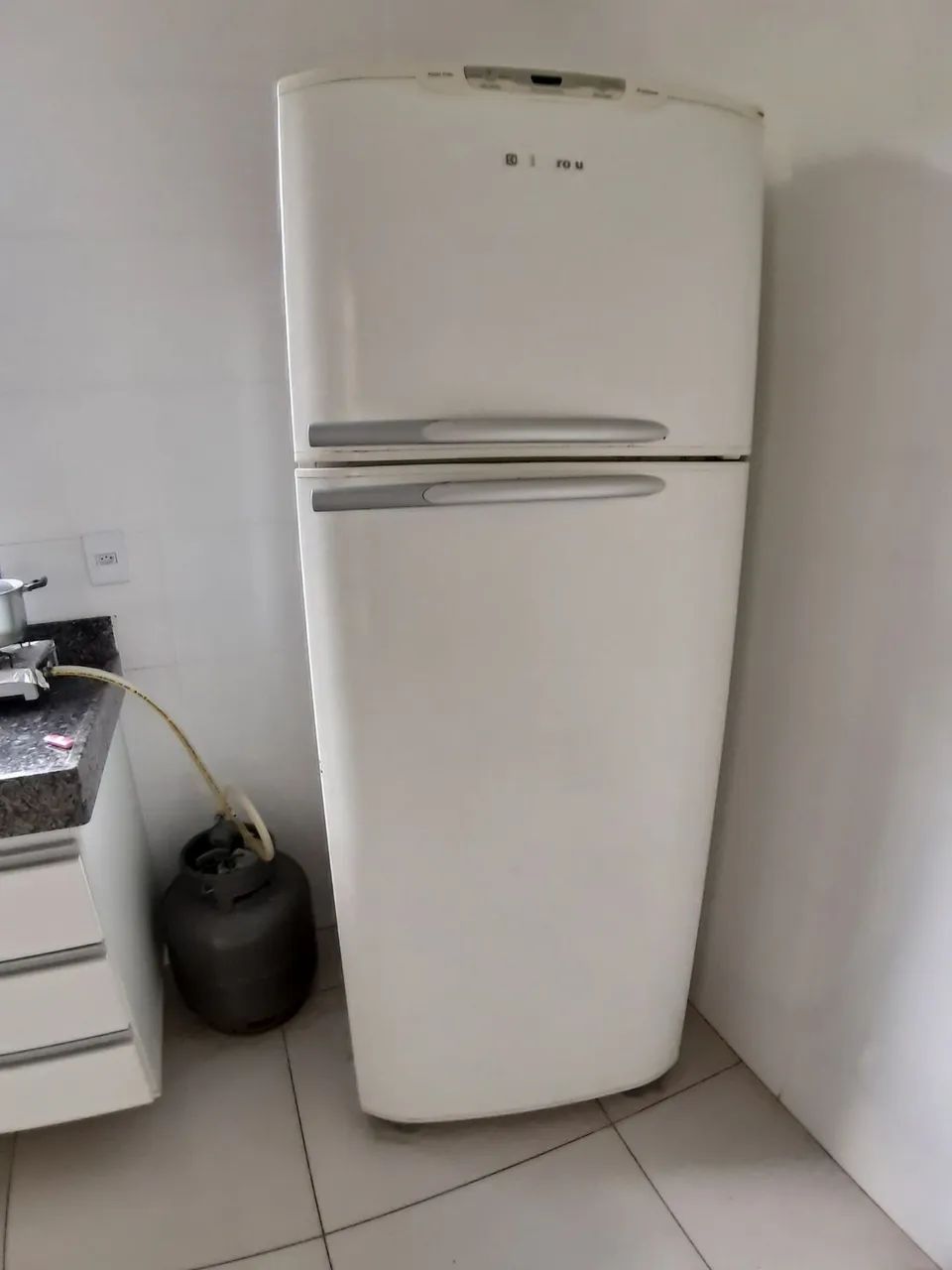 Vende-se geladeira 