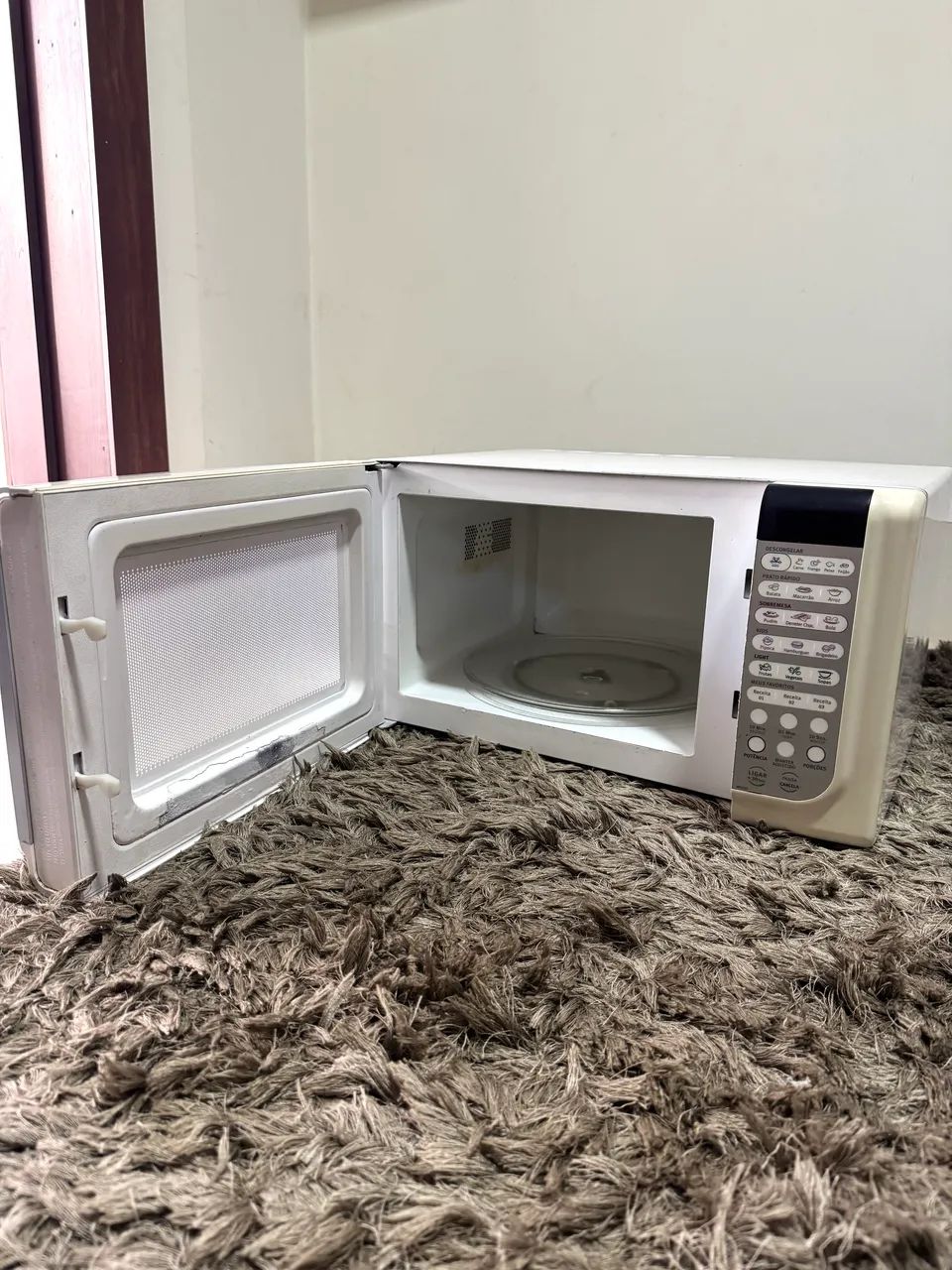 Microondas Eletrolux 20L Conservado - Foto 2