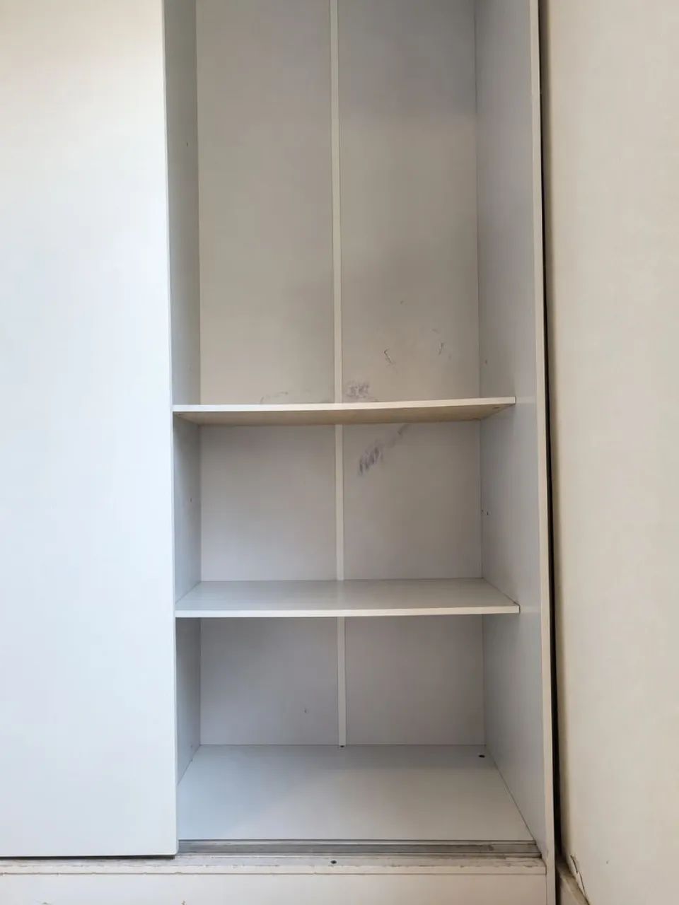 Guarda-roupa branco MDF  2 portas - Foto 4