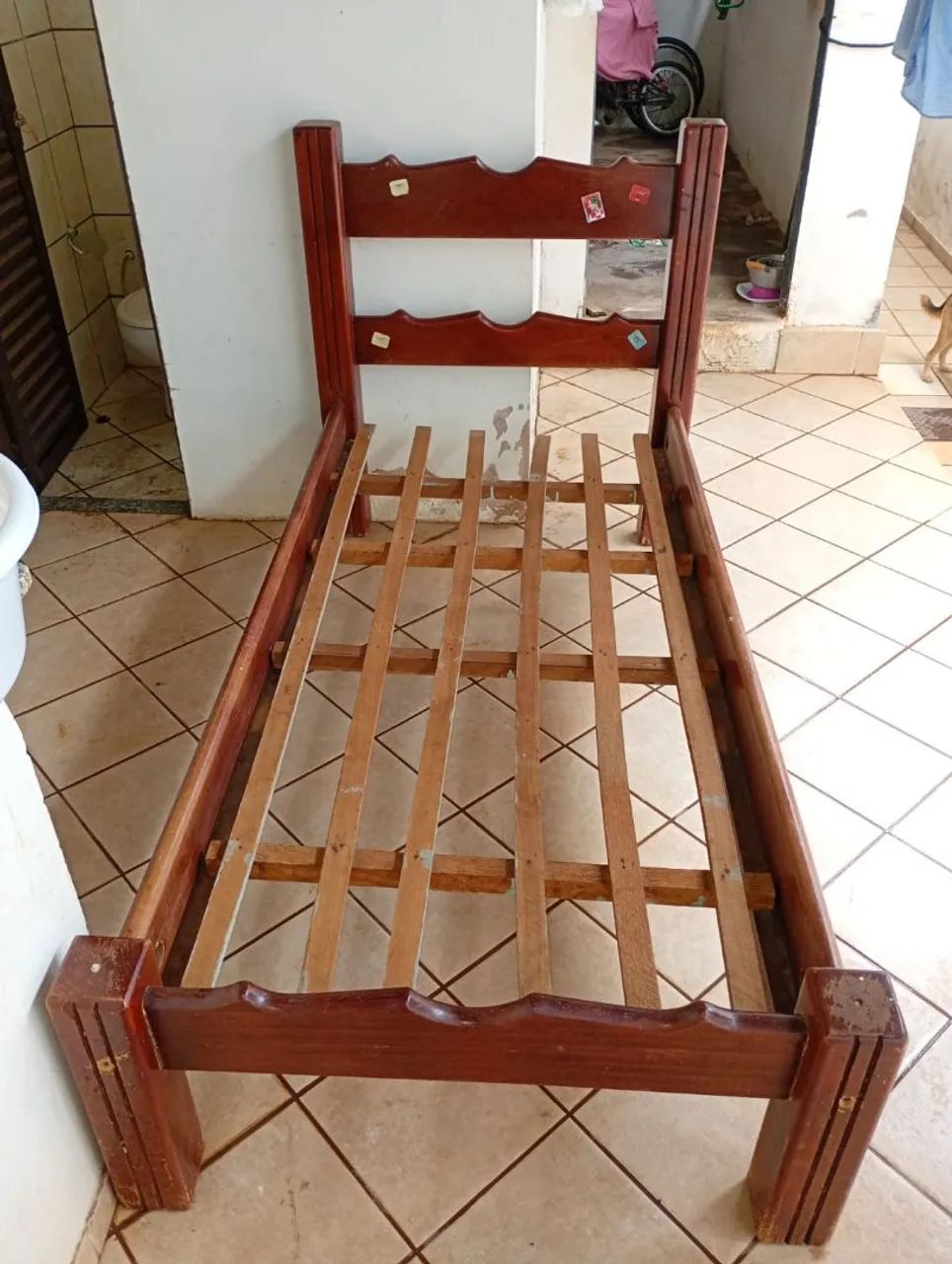 Cama de madeira solteiro - Foto 2