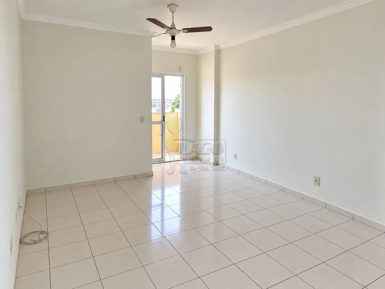 Kitnet de 32m² com 01 quarto para locação e venda - Nova Ribeirânia