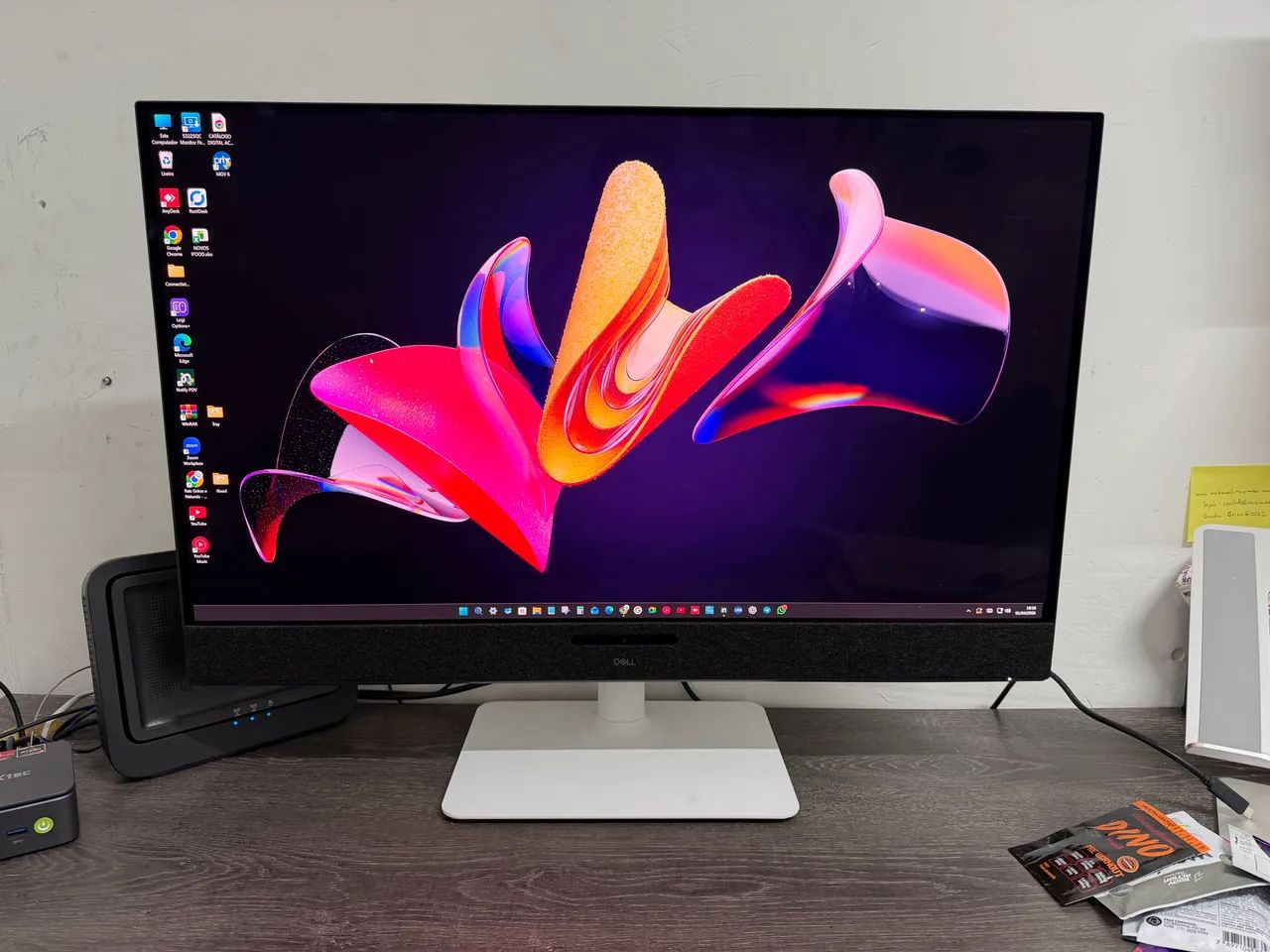 Monitor Dell 32 OLED 4K 120hz S3225QC - Garantia até 11/28 - Foto 3