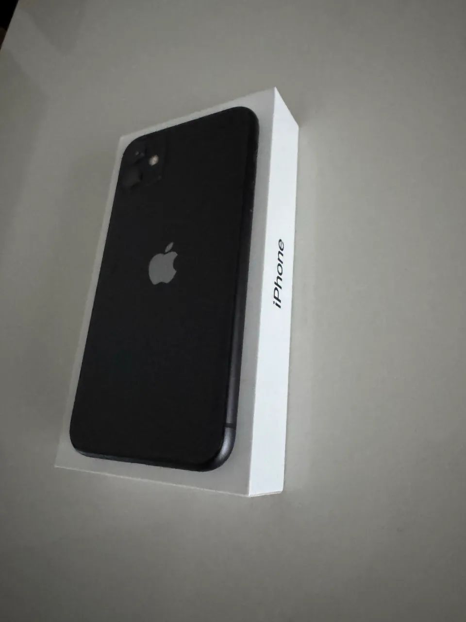iPhone 11 - 64gb  - Foto 2