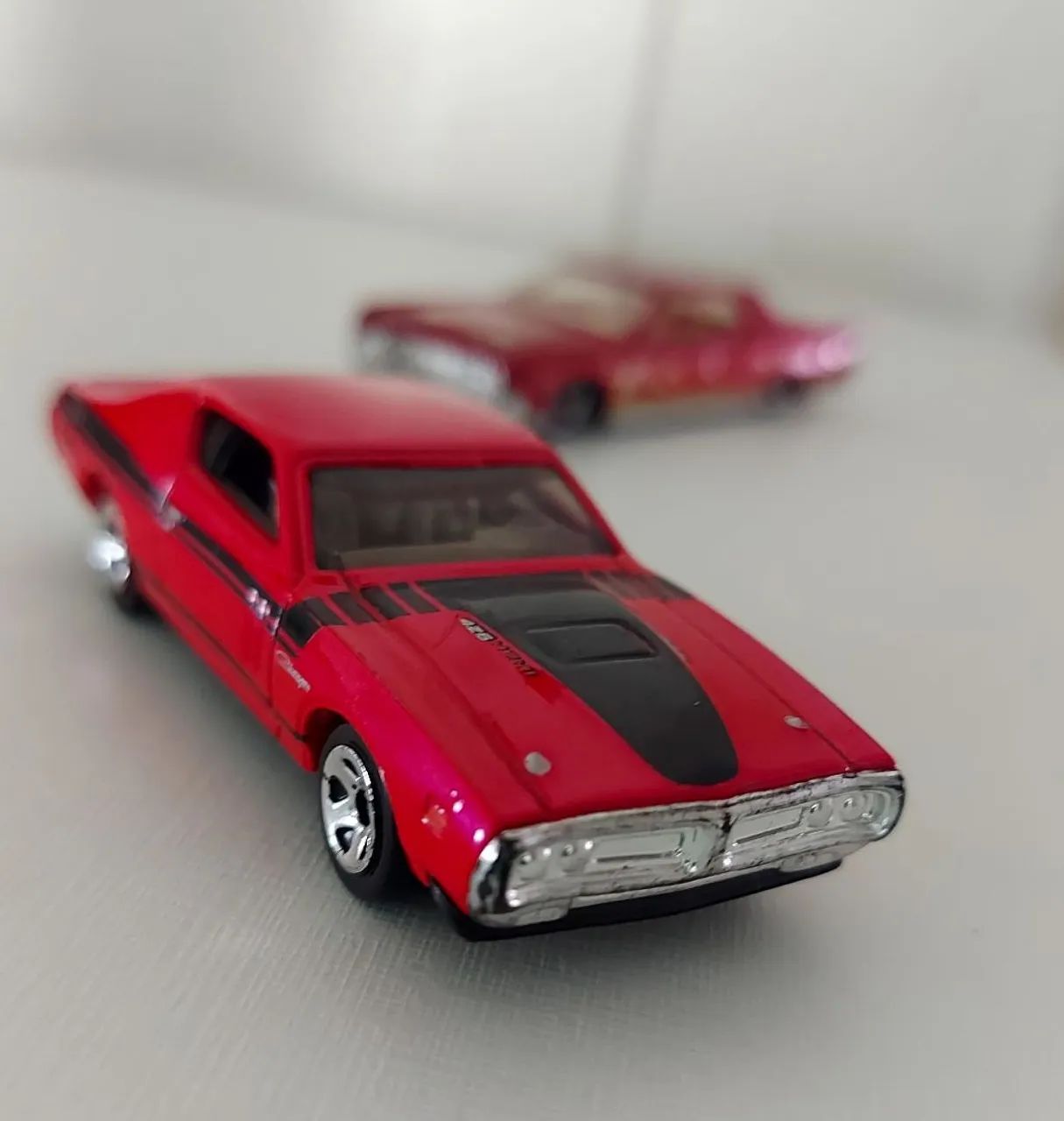 Hotwheels  71 Dodge Charger  e Continental  64 - Foto 4