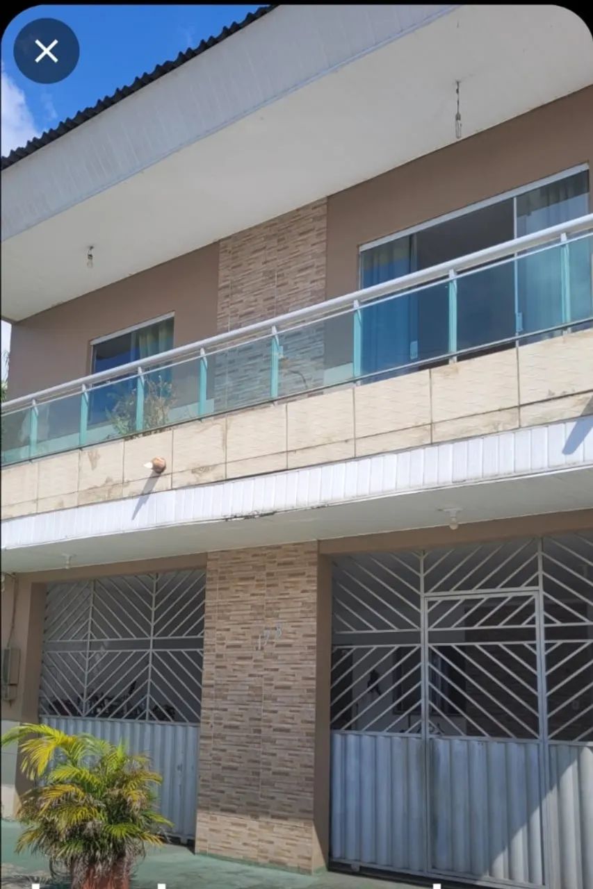 Casa ampla com 4 quartos | 3 banheiros | R$ 2.500/mês