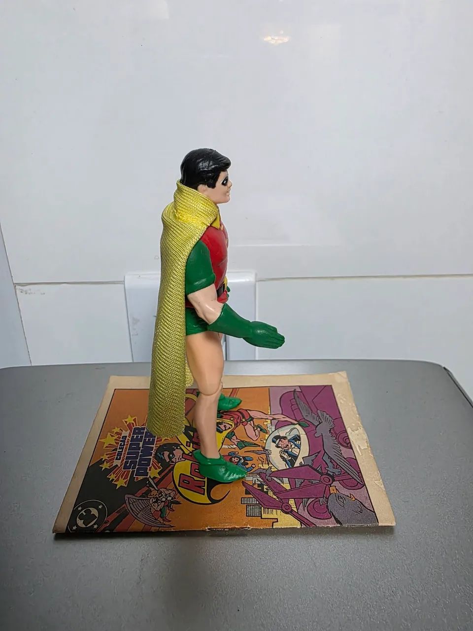 Boneco Robin Super Powers Completo + comic anos 80 - Foto 2