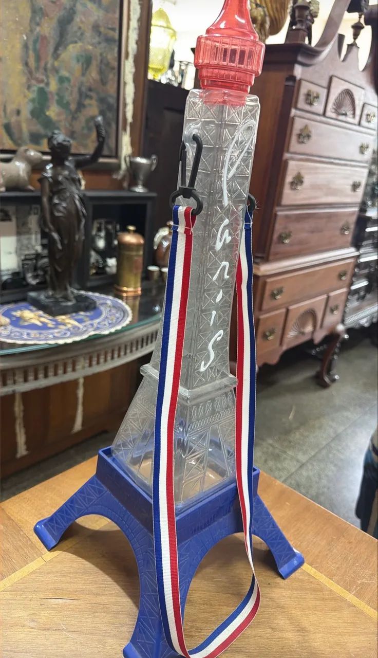 GARRAFA TORRE EIFFEL 53cm PEÇA ÚNICA RARIDADE BAQUELITE - Foto 3