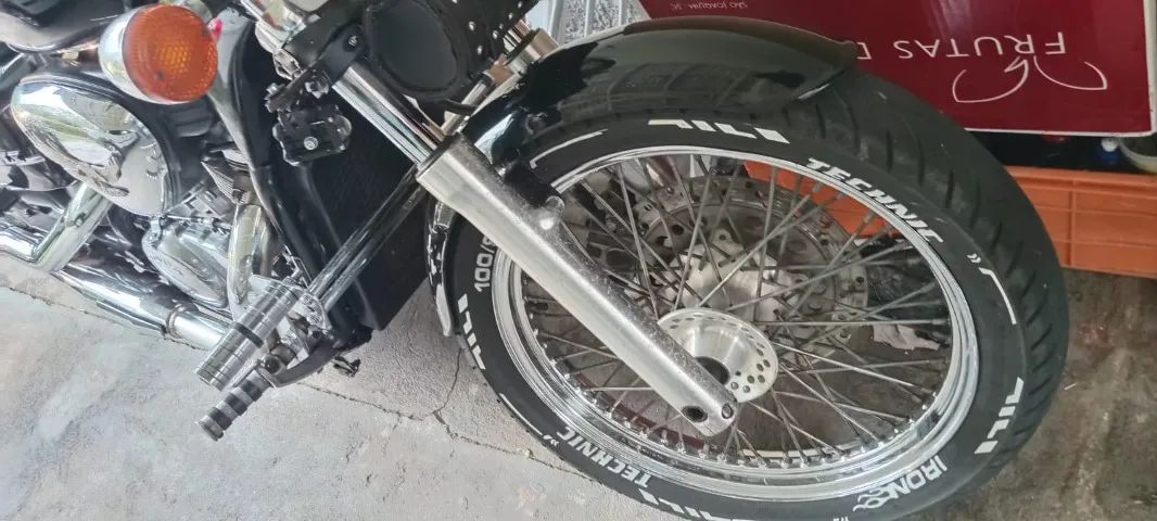 Shadow 600 - Foto 5