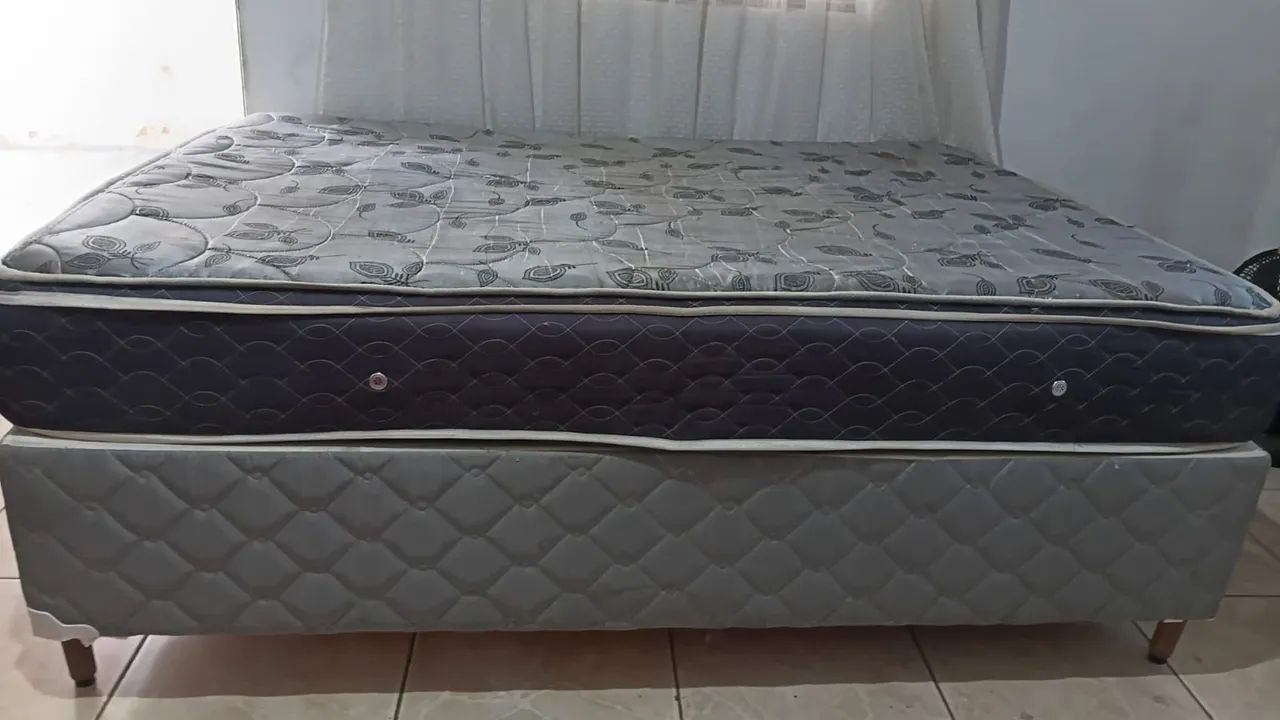 Cama box mais colchão de molas ( entrego sem taxa)