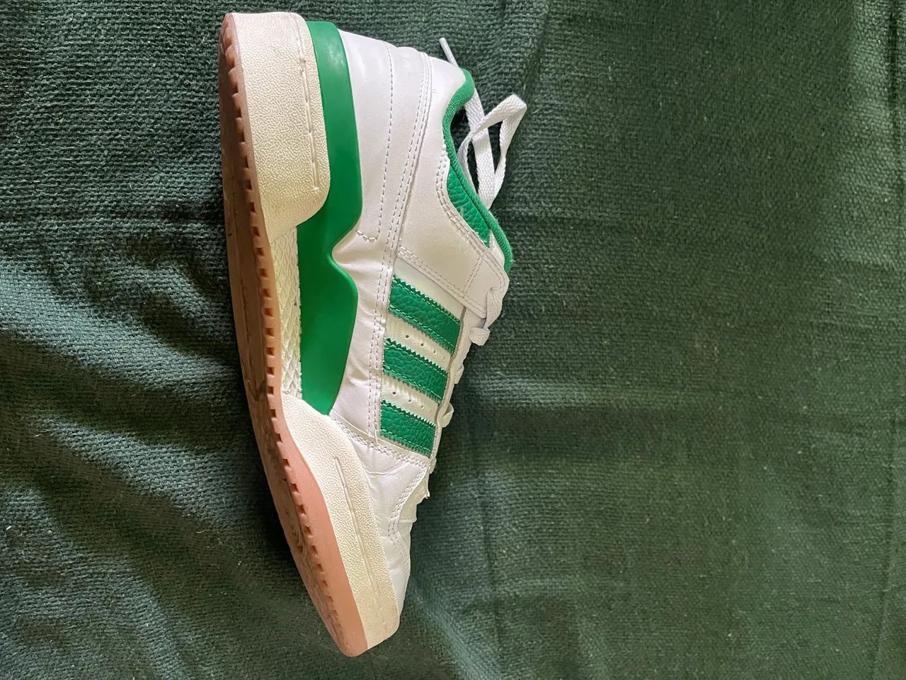 Tênis adidas Fórum Low branco e verde - Foto 4