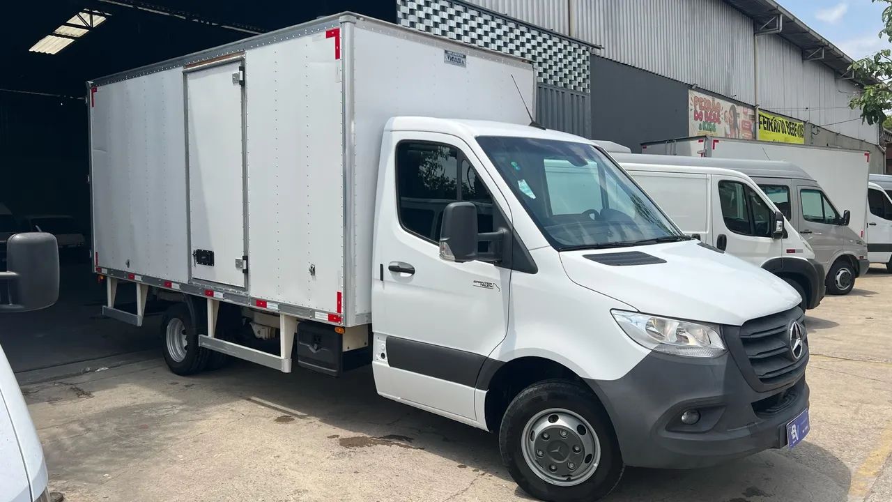 Mercedes-Benz Sprinter 517 Van L.t.a. 18L Diesel (e6) 2024