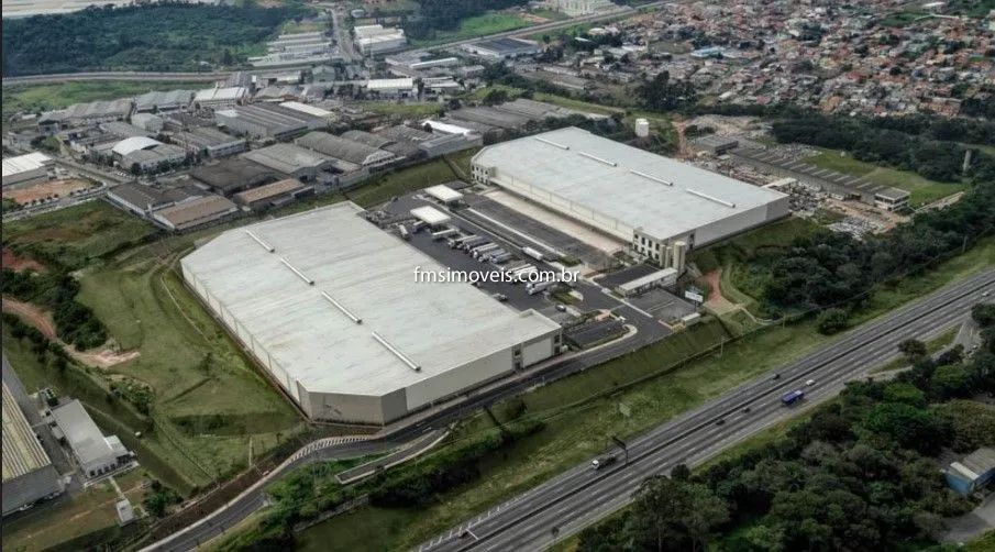 Galpão Comercial de Alto Padrão em Arujá-SP: 4 salas, 8 banheiros, 15 vagas de garagem em  - Foto 3