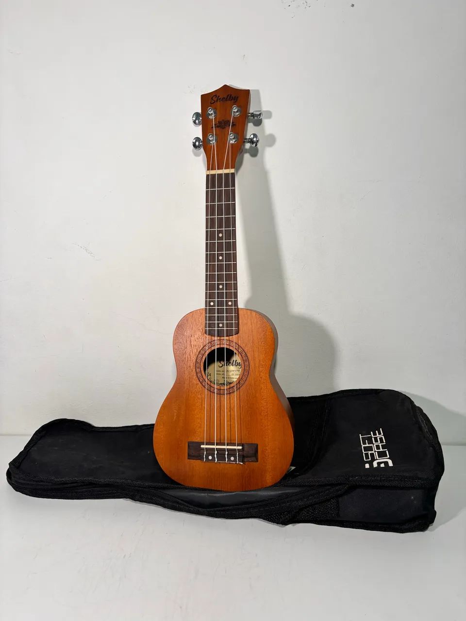 Ukulele Shelby  - Foto 2