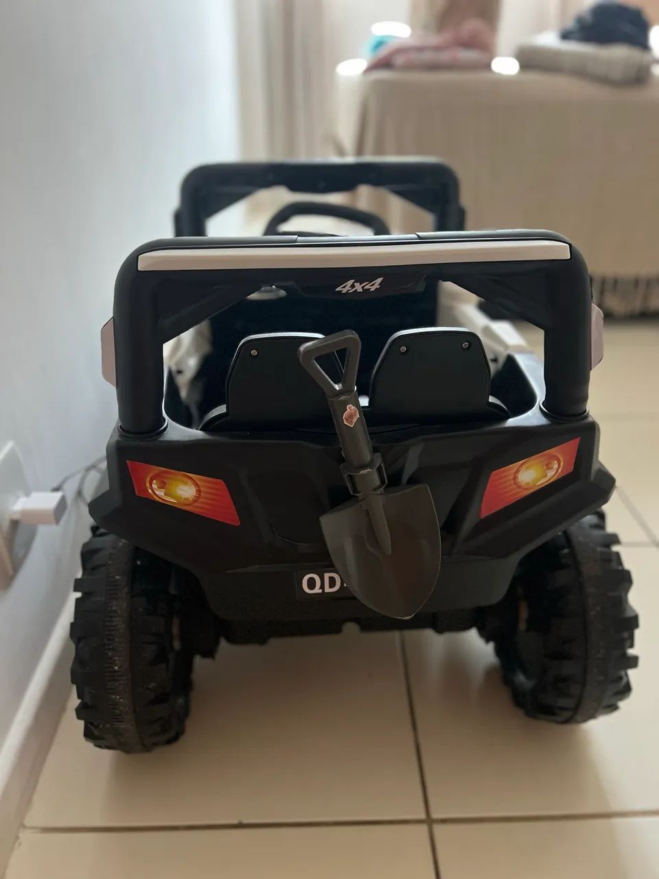 Vendo carro automático com controle remoto  - Foto 2