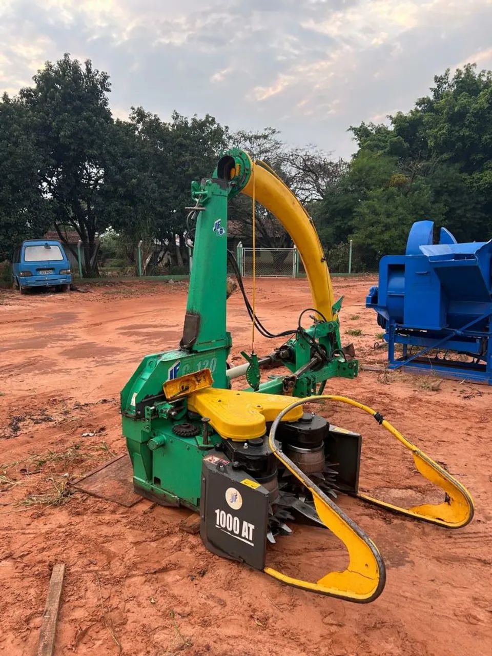 Forrageira JF C120 Plataforma área total - Foto 2