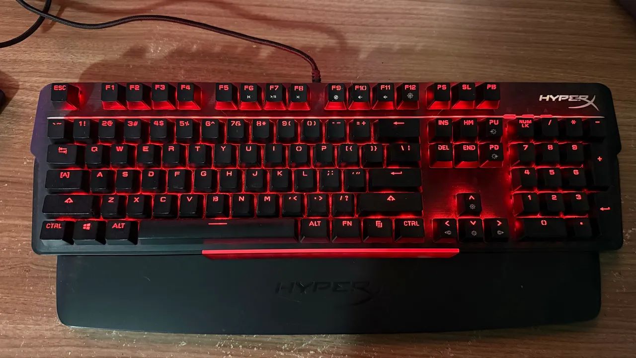 Teclado hyper X mars RGB