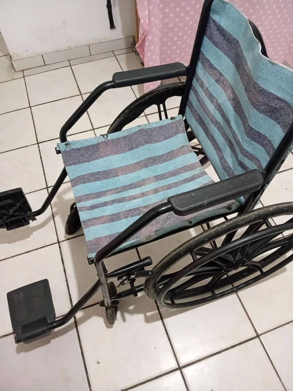 Cadeira de Rodas  - Foto 2