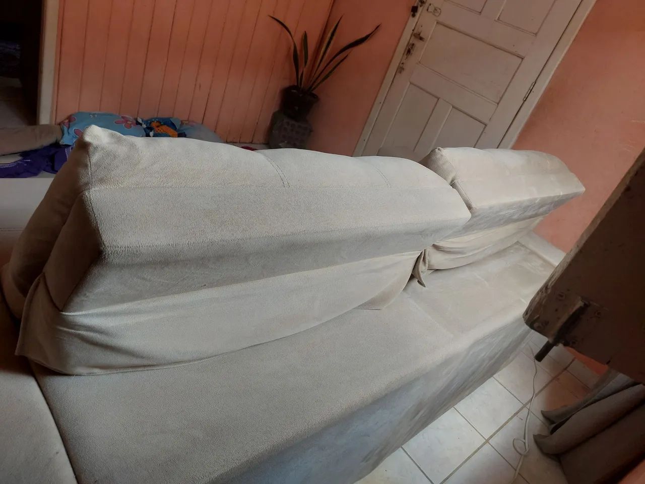 Vende-se, um sofá - Foto 5