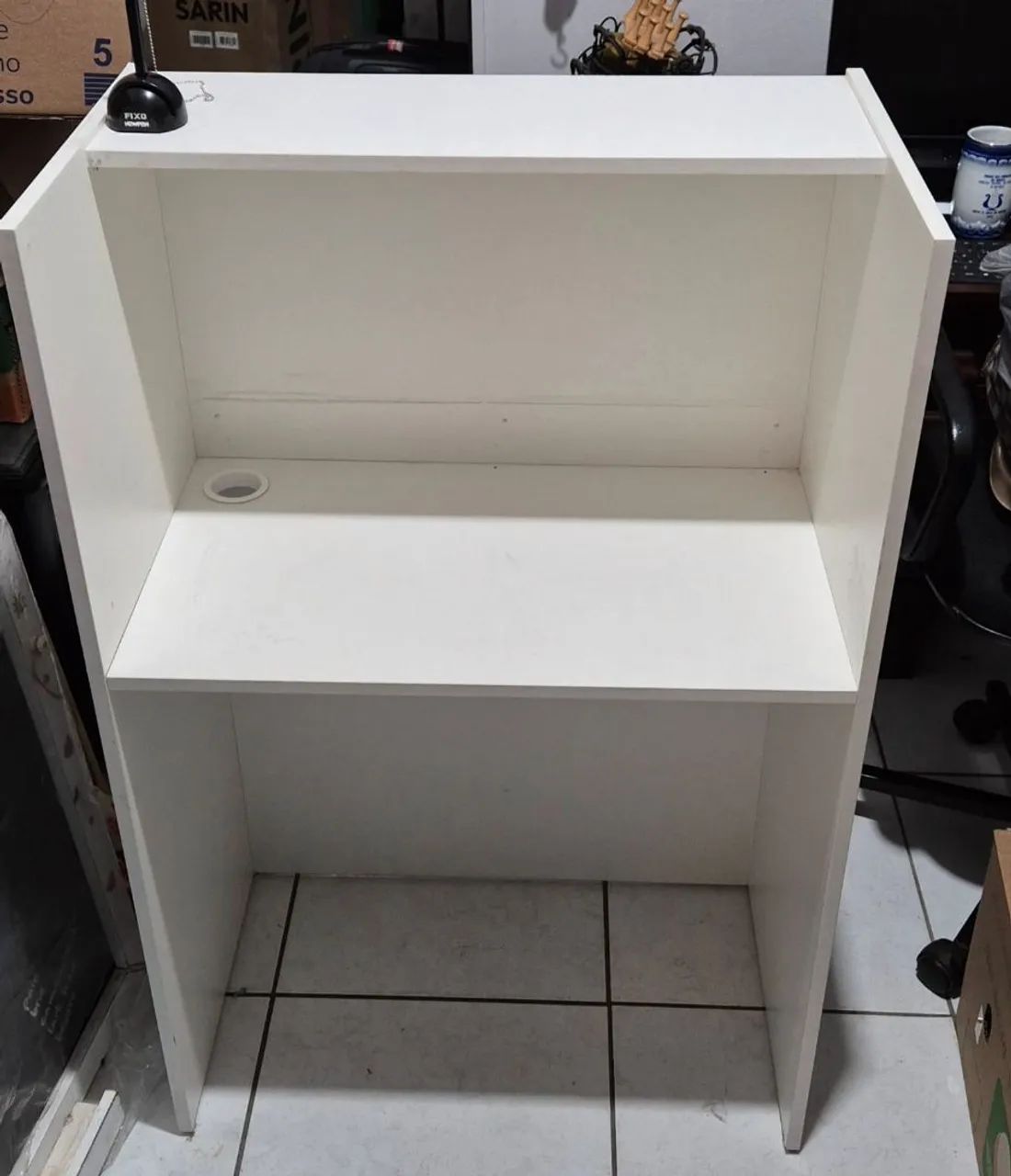 Mesa pra computador.