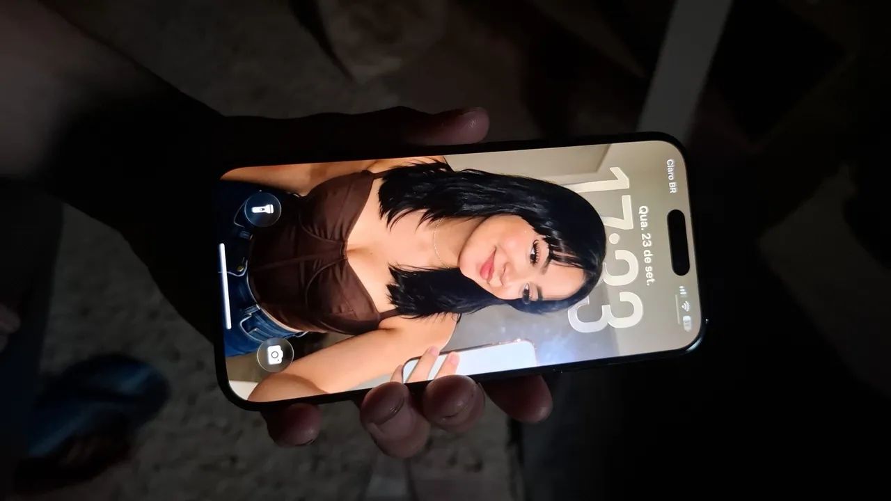 VENDO IPHONE 15 pro semi novo  - Foto 3