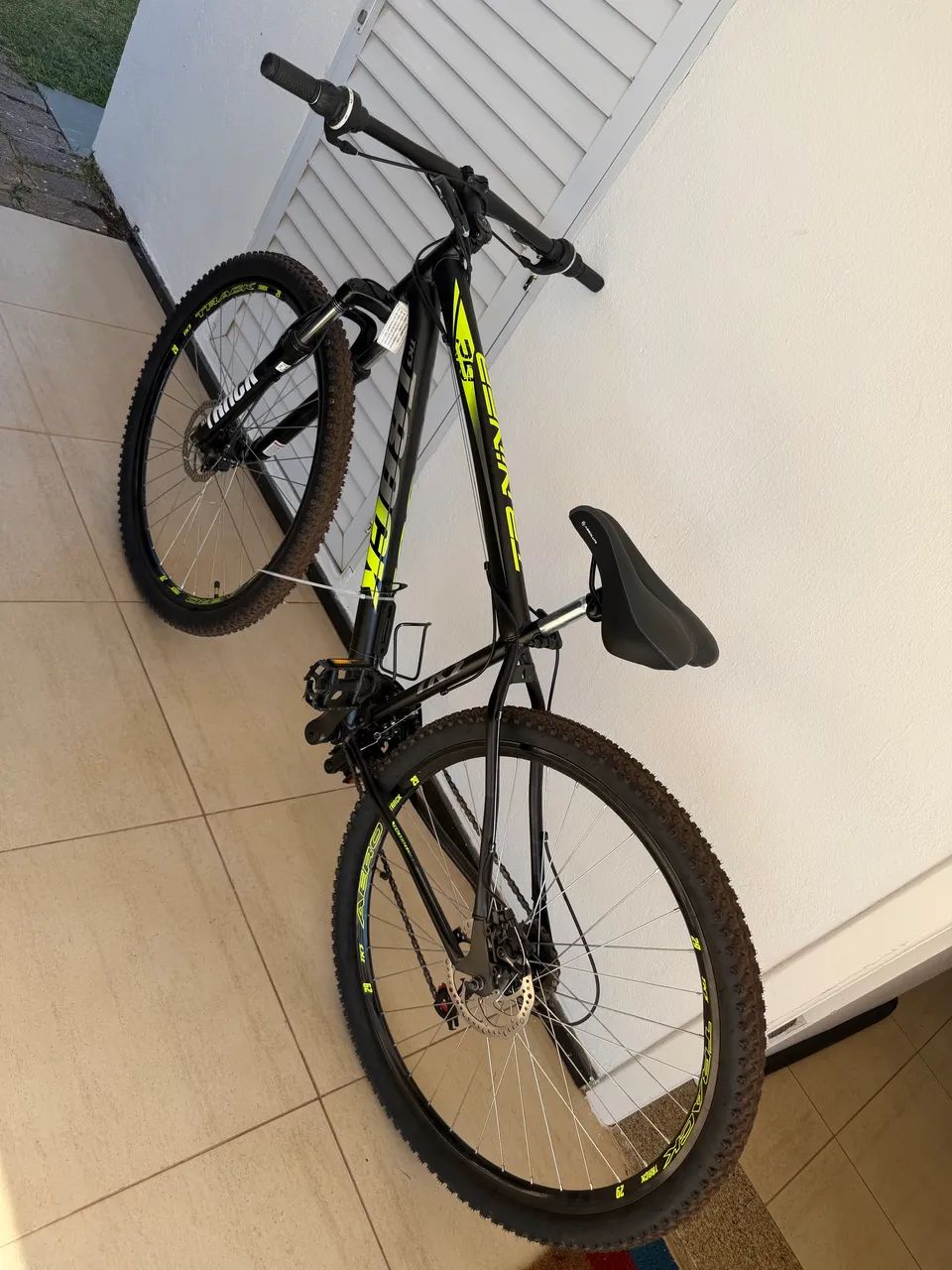 Bicicleta Aro 29 - Comprada em 10/2025 - Foto 2