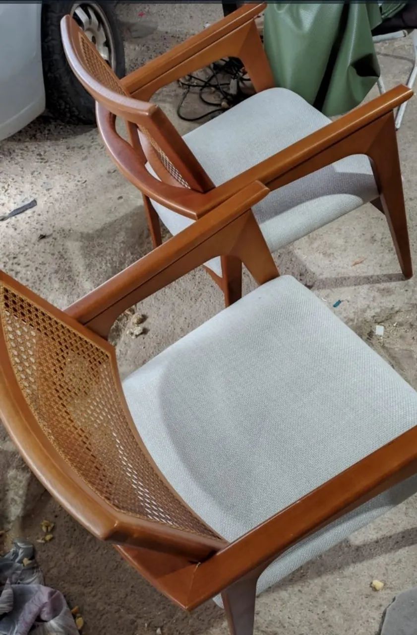 VENDO 2 POLTRONAS NO LINHO - Foto 2