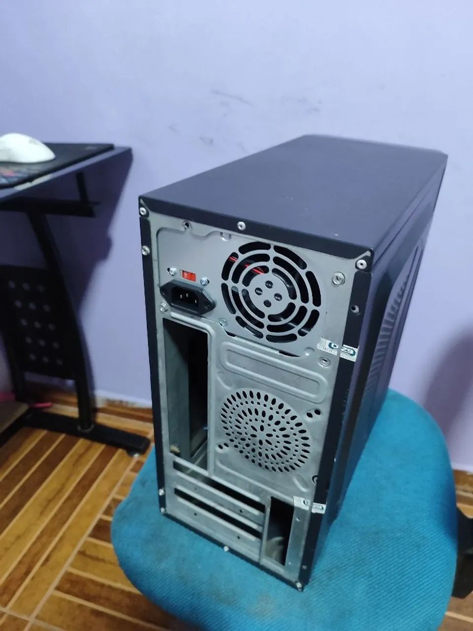 Gabinete com fonte de 200w - Foto 2