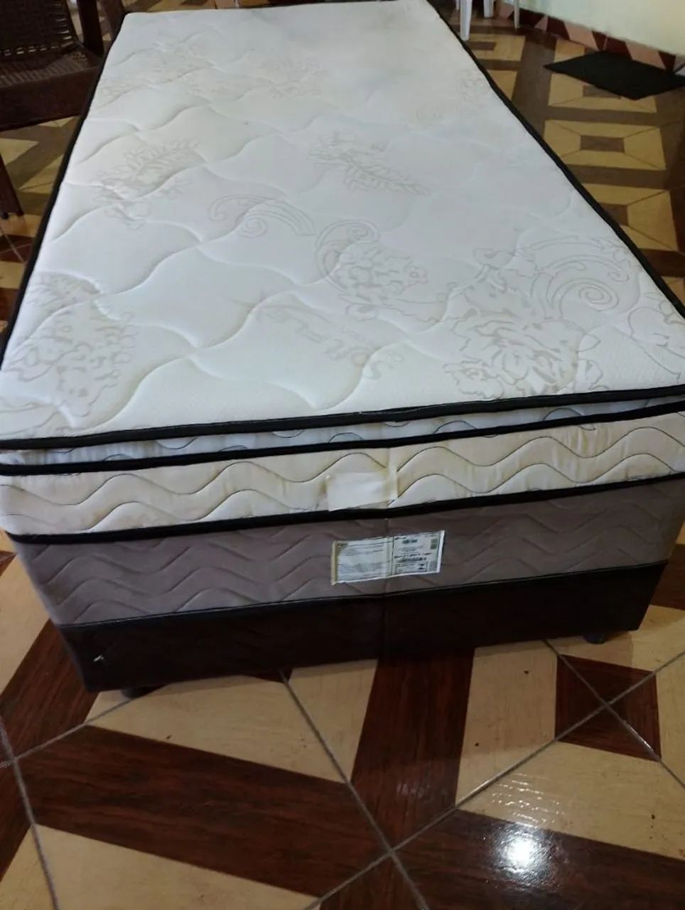 Cama Box solteiro