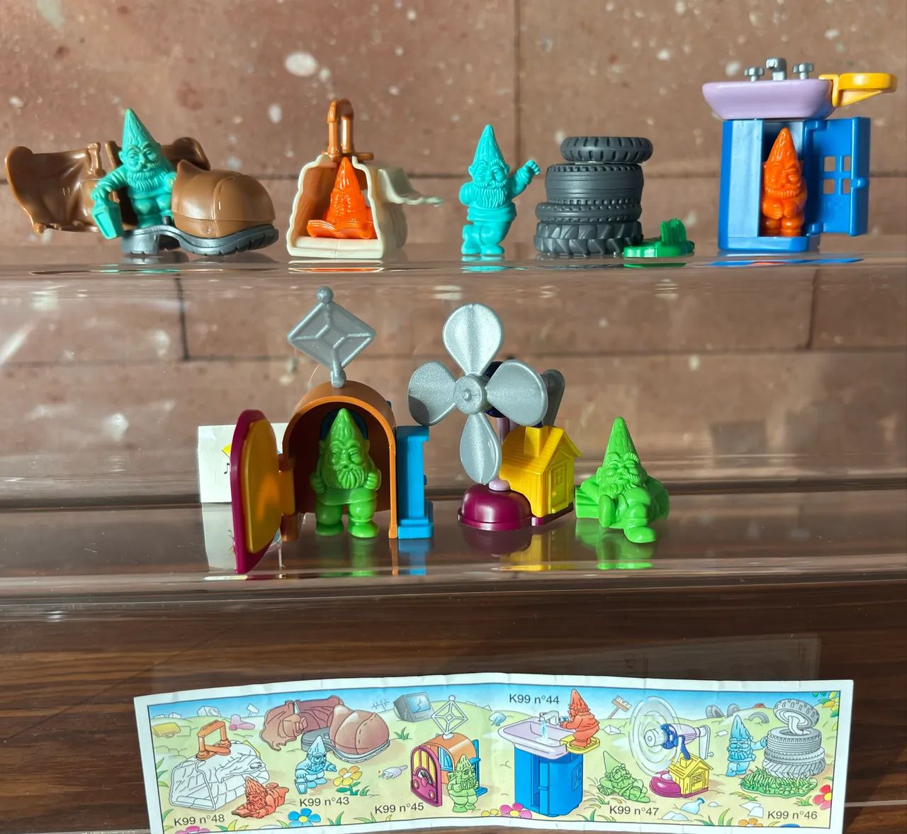 Kinder ovo Gnomos casas  - Foto 2