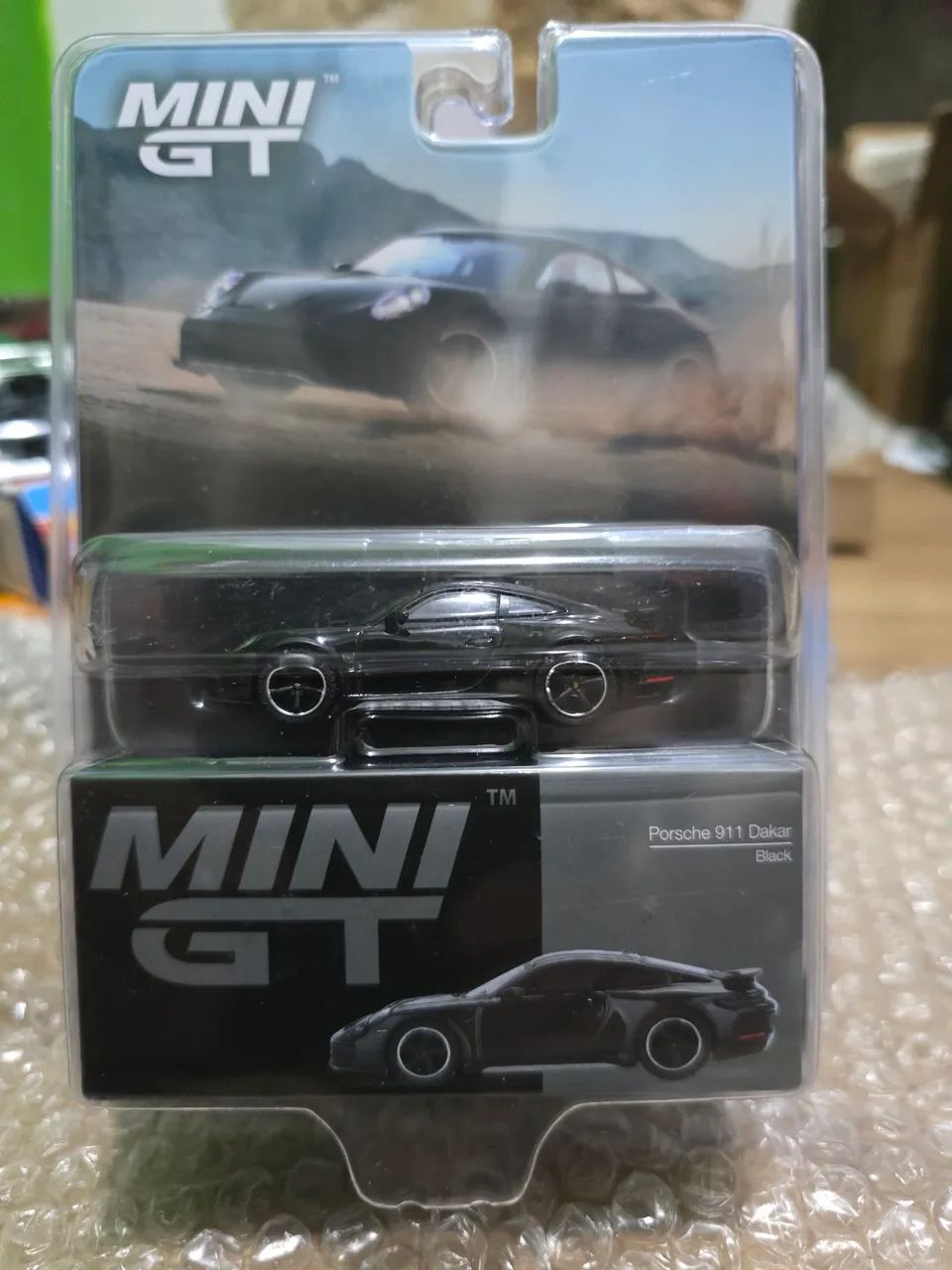 MINI GT PORSCHE 911 DAKAR BLACK