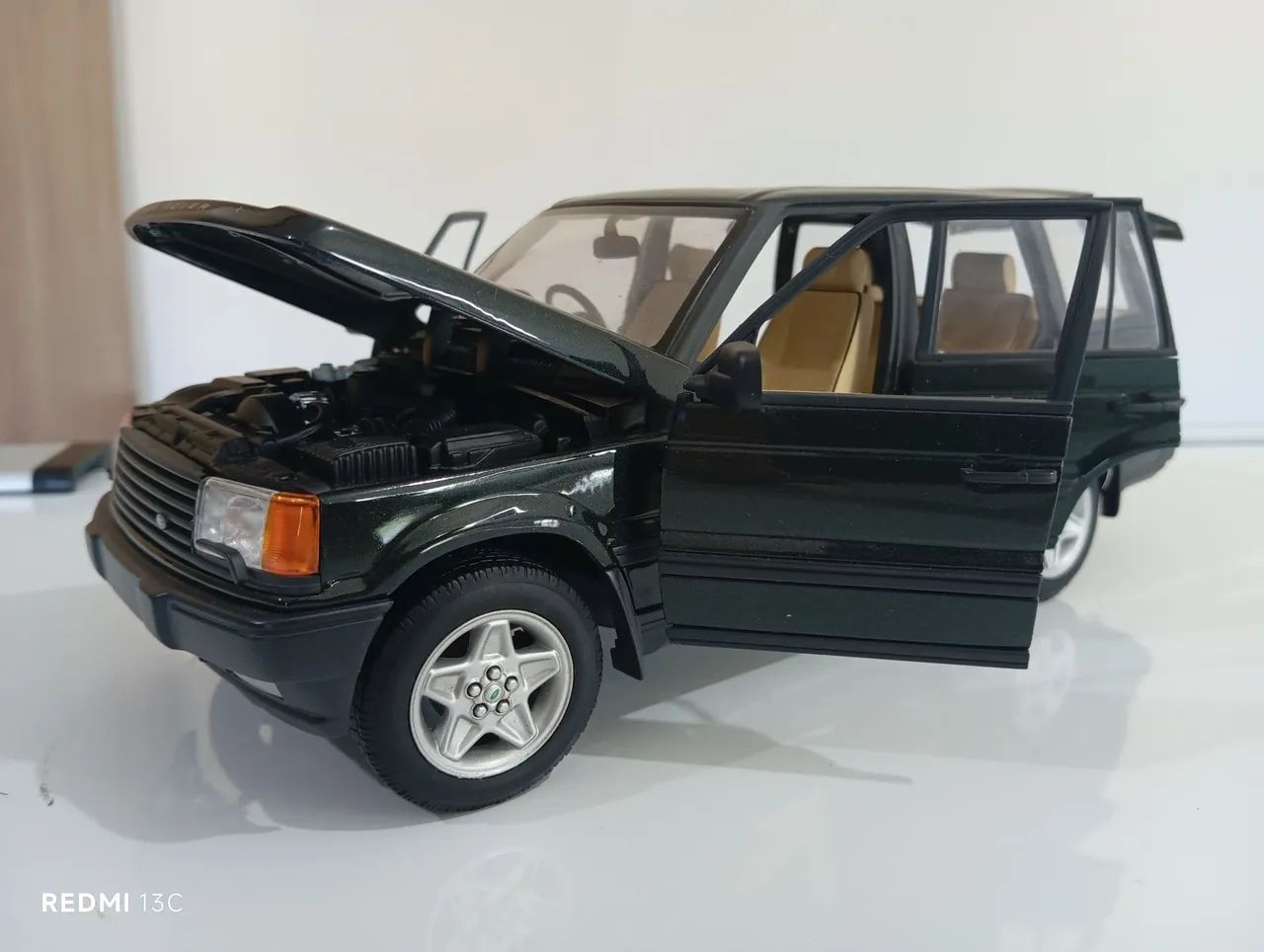 AUTOart レンジローバーRANGE ROVER 4.6 HSE 1/18 Top Miniatura Land Rover Range Rover 4.6 HSE - AutoArt - escala 1