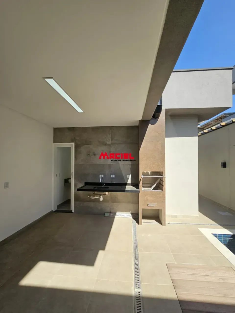 `Seu Refúgio de Conforto e Sofisticação: Casa Térrea com 3 Suítes, Pé Direito Duplo, no De - Foto 5