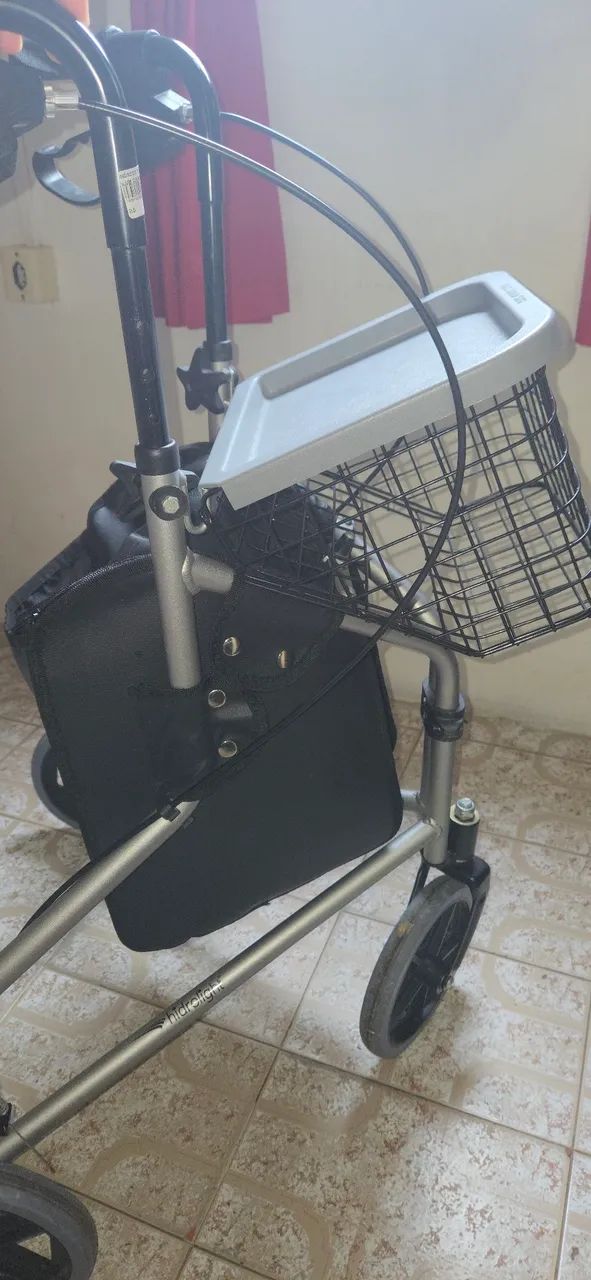 Andador Triciclo para idosos  - Foto 4