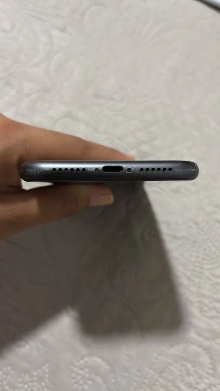 iPhone 11 - Único dono, todo original - Foto 3