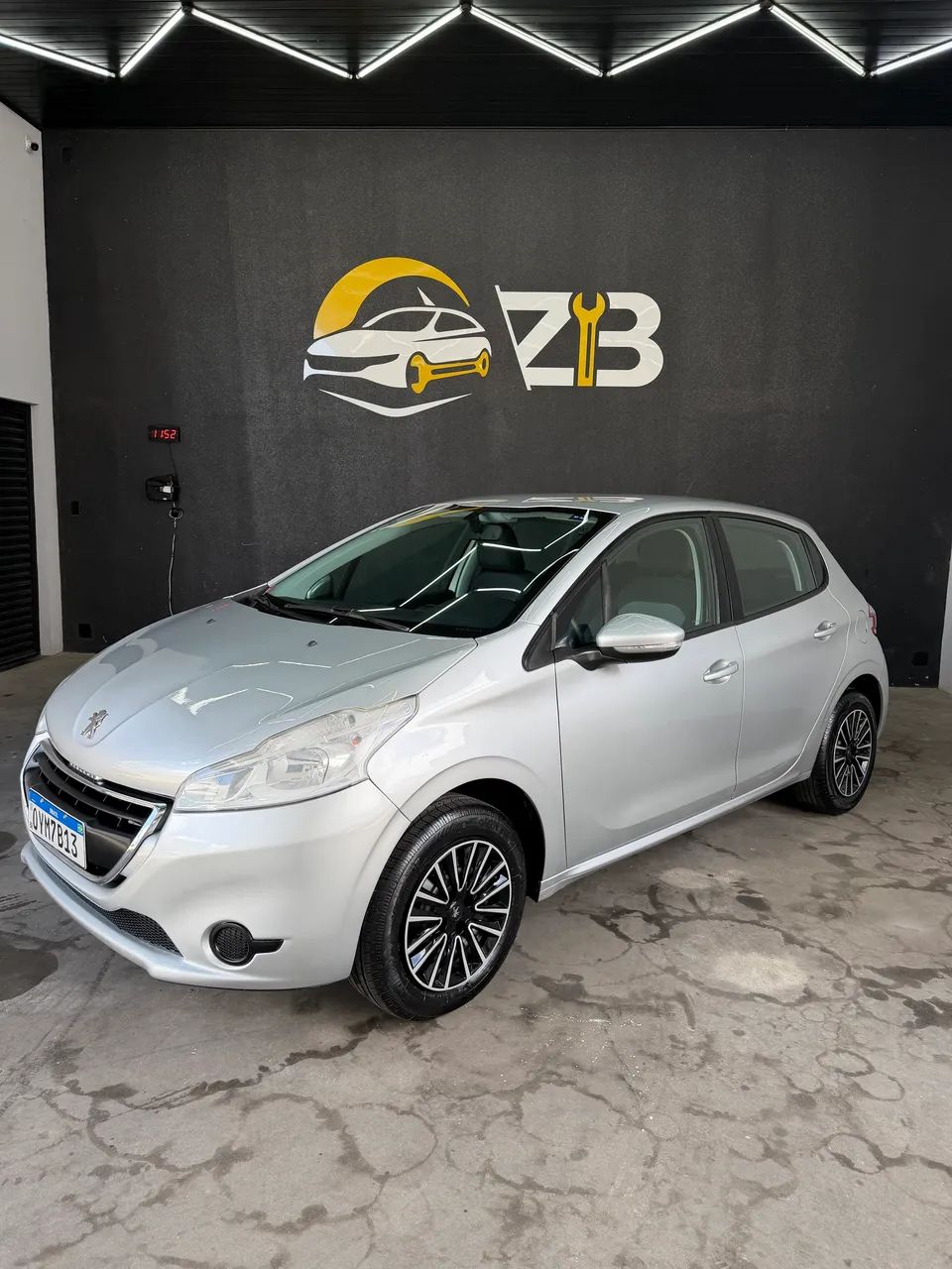 Peugeot 208 Active/active Pack 1.5 Flex 8V 5P 2014