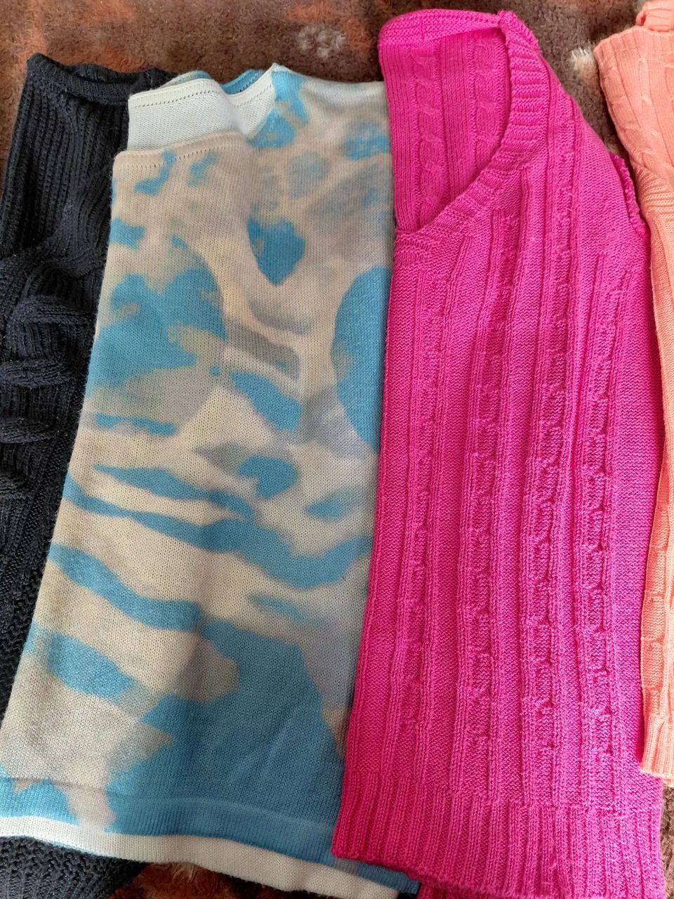 Lote com blusas de lã P/M  - Foto 3