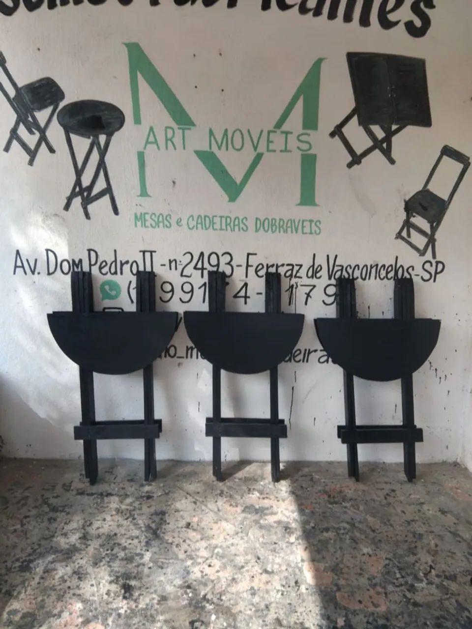 bistros  redondo e cadeiras 