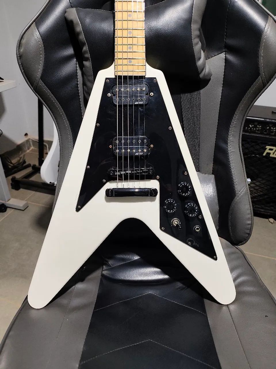 Guitarra epiphone flying v edição limitada - Foto 3