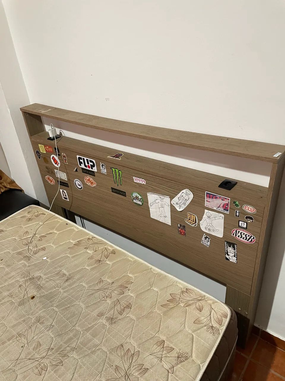 Cama box com cabeceira e tomada imbutida - Foto 2