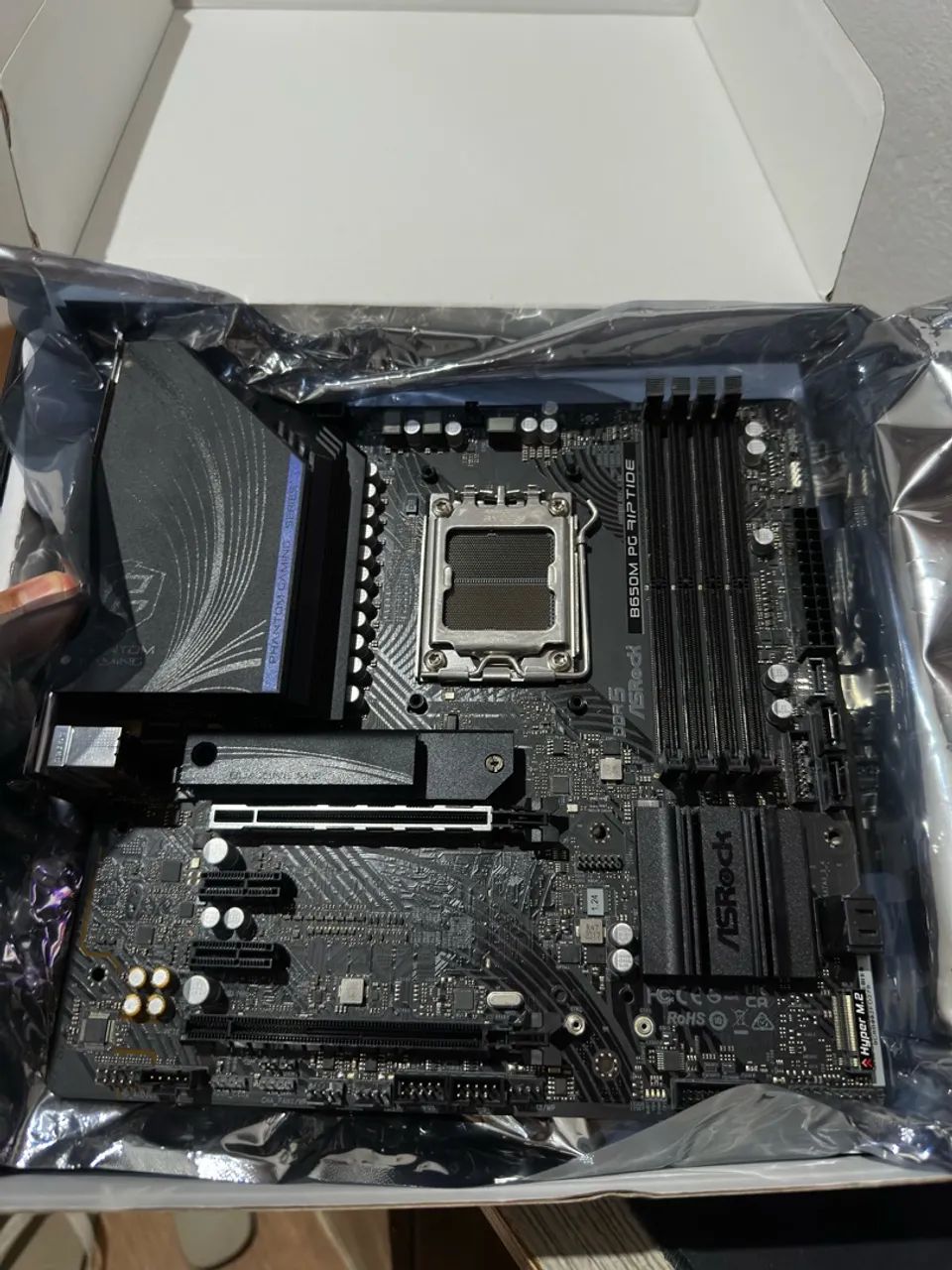 Placa mãe B650 PG Riptide AM5 - Foto 3